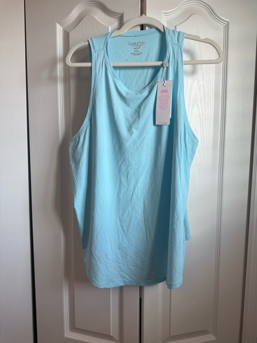 NWT!! Lilly Pulitzer Athletic Top 💙